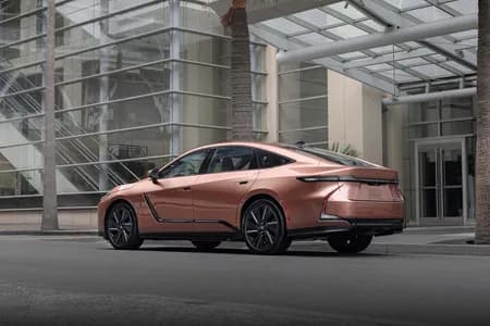 Test Drives — Lexus ES and Departure Transfers
